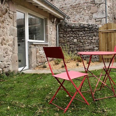 Superbe Appartement Avec Jacuzzi Et Jardin Prive Marlhes Exterior foto