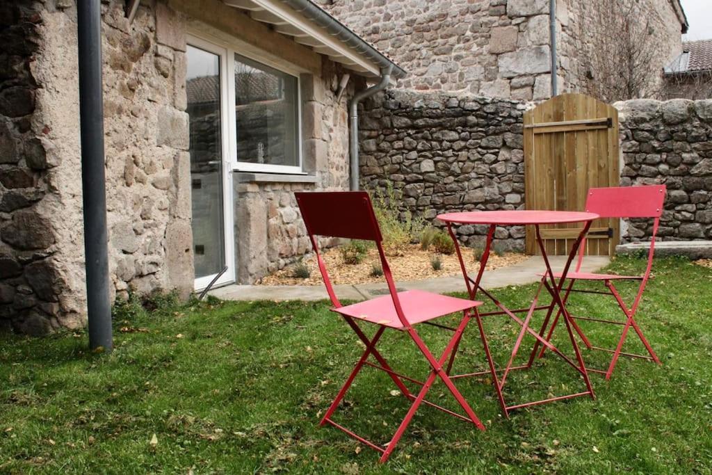 Superbe Appartement Avec Jacuzzi Et Jardin Prive Marlhes Exterior foto