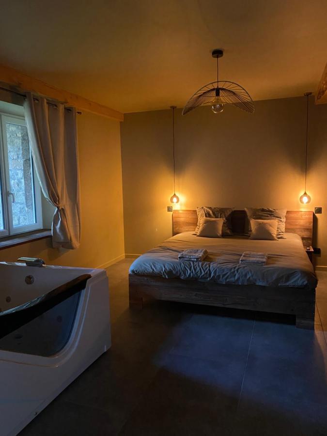 Superbe Appartement Avec Jacuzzi Et Jardin Prive Marlhes Exterior foto